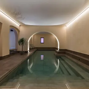 2* Hotel Agave In Citta