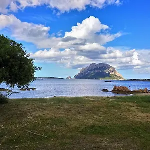 https://villa-raffaello-porto-san-paolo-sardinia.in-sardinia.net