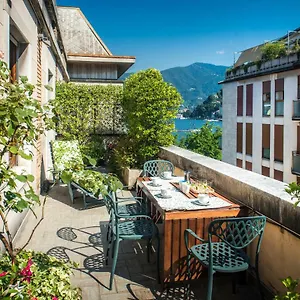 https://the-terrace-lake-view.it-lombardy.com